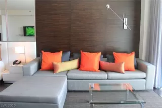 Photo #4: 2150901 Listing 