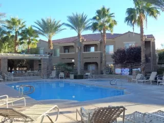 Photo #6: 2150930 Listing