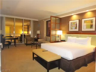 Photo #1: 2151005 Listing