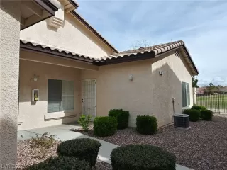 Photo #1: 2151078 Listing 