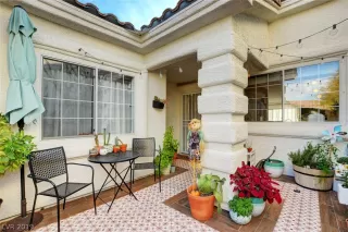 Photo #1: 2151138 Listing