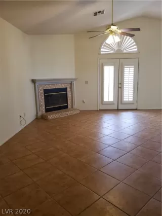 Photo #3: 2151161 Listing 