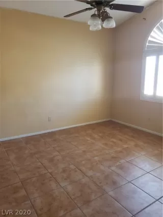 Photo #5: 2151161 Listing 