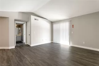 Photo #2: 2151174 Listing 