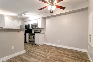 Photo #5: 2151174 Listing 