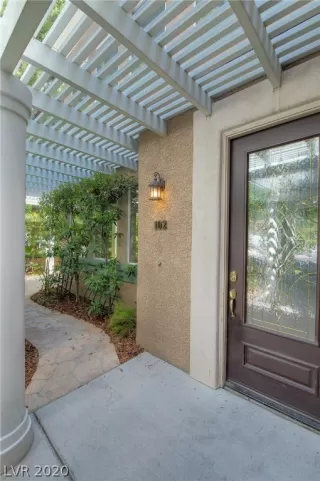 Photo #1: 2151178 Listing 