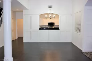 Photo #5: 2151178 Listing 