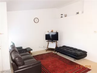 Photo #2: 2151180 Listing