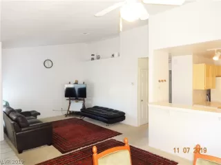 Photo #4: 2151180 Listing