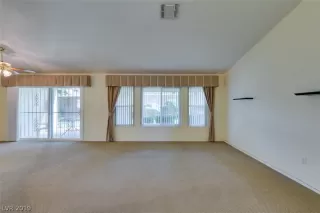 Photo #1: 2151220 Listing