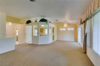 Photo #2: 2151220 Listing