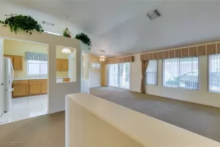 Photo #3: 2151220 Listing