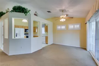 Photo #5: 2151220 Listing