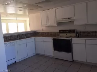 Photo #2: 2151226 Listing