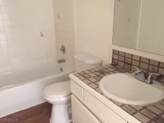 Photo #6: 2151226 Listing