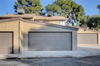 Photo #1: 2151248 Listing 