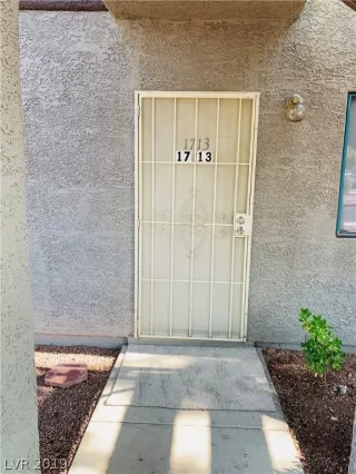 Photo #2: 2151251 Listing