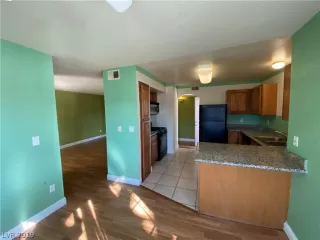 Photo #1: 2151281 Listing 