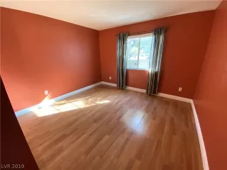 Photo #5: 2151281 Listing 