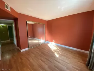 Photo #6: 2151281 Listing 