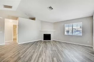 Photo #2: 2151292 Listing 