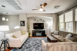 Photo #4: 2151297 Listing 