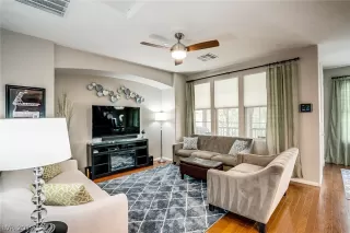 Photo #5: 2151297 Listing 