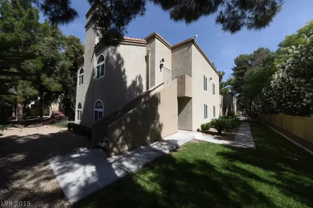 MLS: 2151371 Condo For Sale