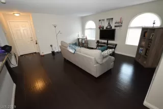 Photo #1: 2151371 Listing