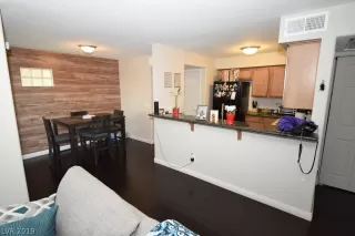 Photo #2: 2151371 Listing