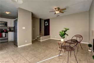 Photo #5: 2151404 Listing 