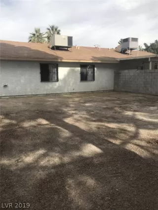 Photo #1: 2151428 Listing