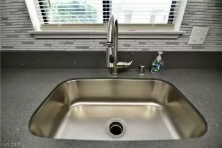 Photo #3: 2151485 Listing