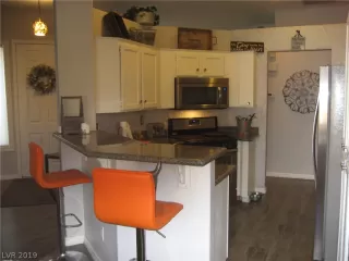 Photo #5: 2151500 Listing 