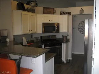 Photo #6: 2151500 Listing 