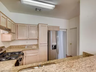 Photo #5: 2151509 Listing