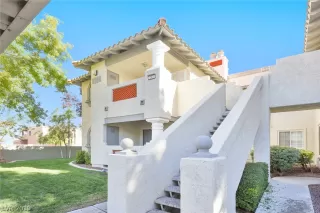 Photo #1: 2151518 Listing