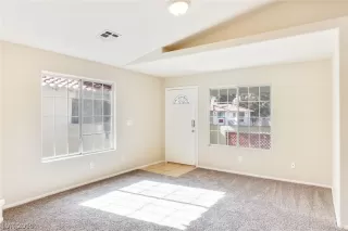 Photo #5: 2151518 Listing