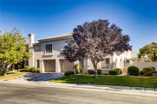 Photo #1: 2151539 Listing