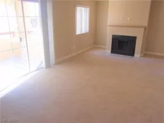 Photo #4: 2151540 Listing