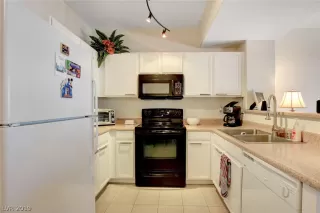 Photo #6: 2151607 Listing