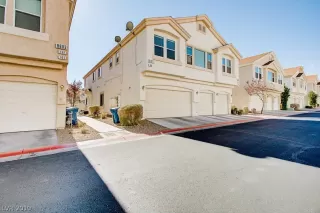 Photo #1: 2151664 Listing