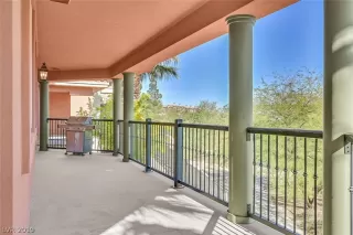 Photo #5: 2151677 Listing