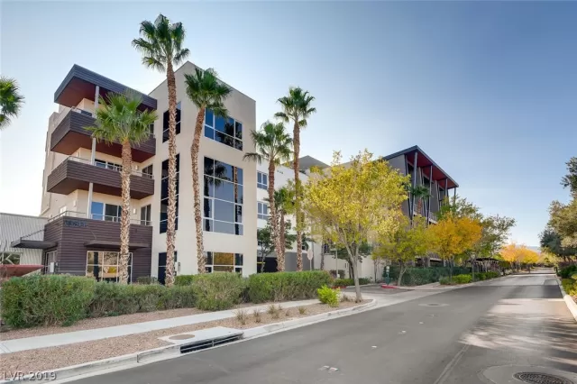 MLS: 2151693 Condo For Sale