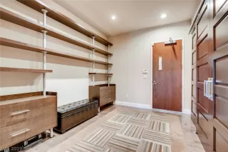 Photo #4: 2151693 Listing