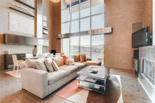 Photo #6: 2151693 Listing