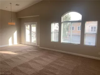 Photo #1: 2151710 Listing