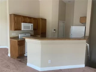 Photo #5: 2151710 Listing