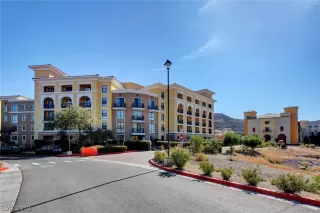 Photo #1: 2151711 Listing