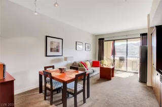 Photo #4: 2151711 Listing